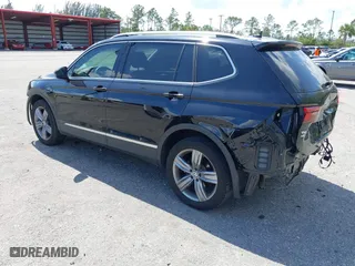 2021 Volkswagen Tiguan SE with VIN 3VV2B7AX1MM150534, listed as a IAAI auction lot 41814162 with 49,079 mi miles. Bid and sale history available at carsss.com. Image 3.