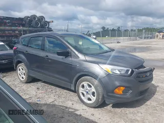 2017 Ford Escape S z VIN 1FMCU0F73HUE63885, wystawiony jako IAAI lot #42389985 z przebiegiem 158 338 mil mil oraz . Historia ofert i sprzedaży dostępna na DreamBid. Obrazek 13.