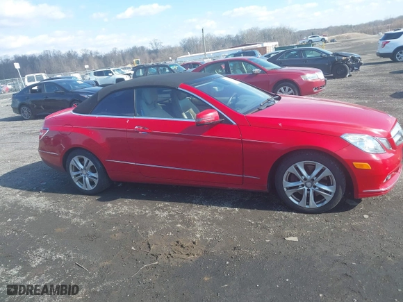 2011 Mercedes-Benz E-Class E 350 with VIN WDDKK5GF2BF071961, listed as a IAAI auction lot 41428712 with 148,114 mi miles. Bid and sale history available at carsss.com. Image 13.
