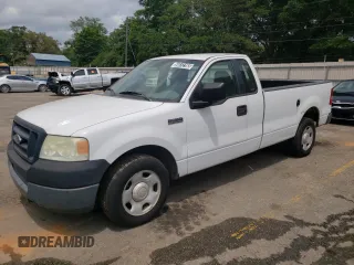 2005 Ford F-150 XL с VIN 1FTRF12215NB61154, выставлен на аукционе Copart как лот 57497315 с пробегом 185 168 миль миль и Чистый • Clean title. История ставок и продаж доступна на DreamBid. Изображение 1.