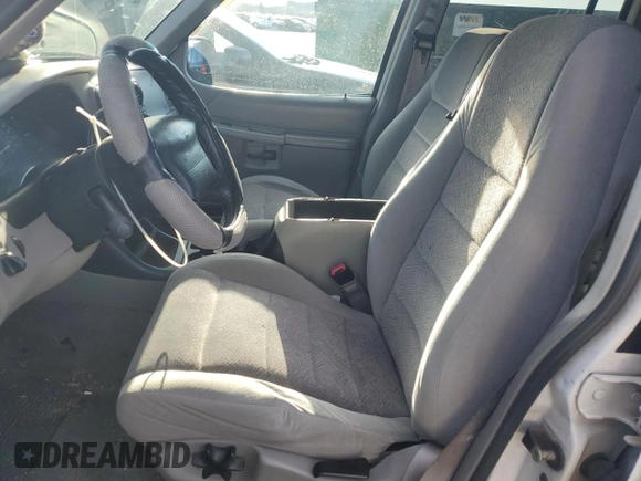 1999 Ford Explorer with VIN 1FMZU32X9XUC34675, listed as a Copart auction lot 45365025 with 160,424 mi miles and Salvage title. Bid and sale history available at DreamBid. Image 7.