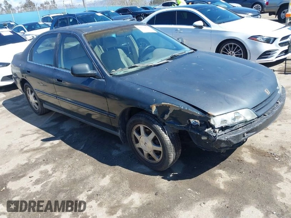 1994 Honda Accord EX with VIN JHMCD5652RC096984, listed as a IAAI auction lot 41734743 with 199,052 mi miles. Bid and sale history available at carsss.com. Image 1.