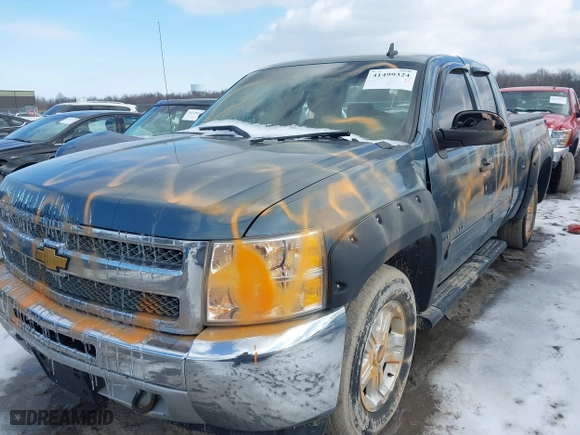 2012 Chevrolet Silverado 1500 LT with VIN 1GCRCSE01CZ261107, listed as a IAAI auction lot 41499324 with 172,799 mi miles. Bid and sale history available at carsss.com. Image 17.