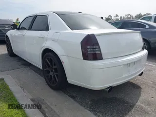 2007 Chrysler 300 C SRT8 with VIN 2C3LA73W17H659735, listed as a IAAI auction lot 41688198 with 132,785 mi miles. Bid and sale history available at carsss.com. Image 3.