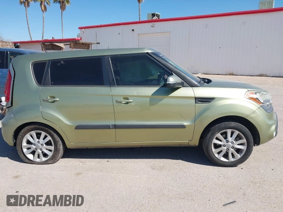 2012 Kia Soul + with VIN KNDJT2A64C7419796, listed as a IAAI auction lot 41883584 with 114,551 mi miles. Bid and sale history available at carsss.com. Image 13.