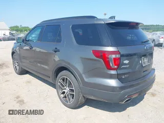2016 Ford Explorer Sport z VIN 1FM5K8GT4GGA81919, wystawiony jako IAAI lot #42411388 z przebiegiem 110 354 mil mil oraz . Historia ofert i sprzedaży dostępna na DreamBid. Obrazek 3.