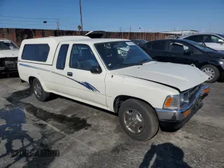 1993 Toyota Pickup DLX z VIN JT4RN93PXP5085030, wystawiony jako Copart lot #73537044 z przebiegiem 175 167 mil mil oraz Szkoda całkowita • Salvage title. Historia ofert i sprzedaży dostępna na DreamBid. Obrazek 4.