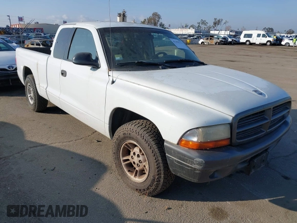 2002 Dodge Dakota with VIN 1B7GL12X62S519941, listed as a IAAI auction lot 41459153 with 259,726 mi miles and . Bid and sale history available at carsss.com. Image 1.