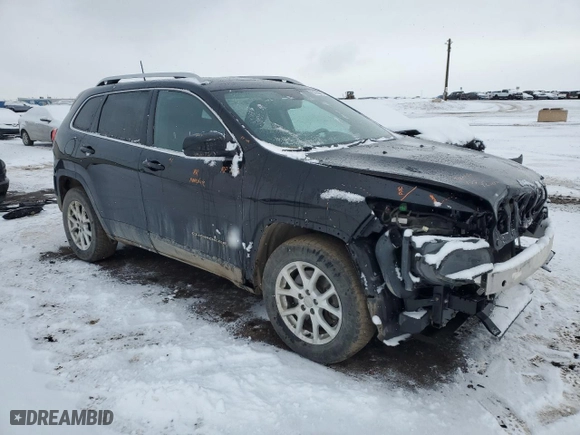 2016 Jeep Cherokee Latitude with VIN 1C4PJMCS9GW147084, listed as a Copart auction lot 51204175 with 192,146 mi miles and Salvage Title. Bid and sale history available at carsss.com. Image 4.