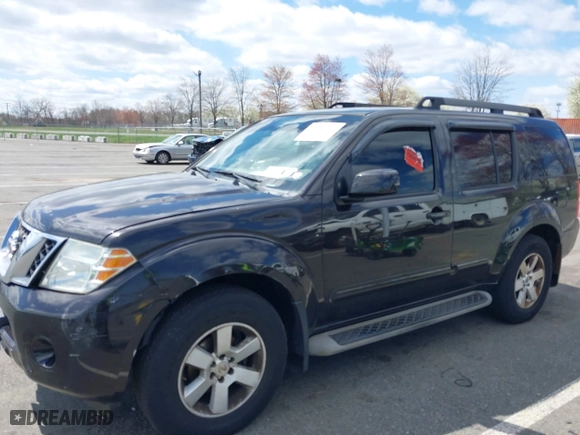 2011 Nissan Pathfinder LE with VIN 5N1AR1NB1BC601571, listed as a IAAI auction lot 41981127 with 175,849 mi miles. Bid and sale history available at carsss.com. Image 12.