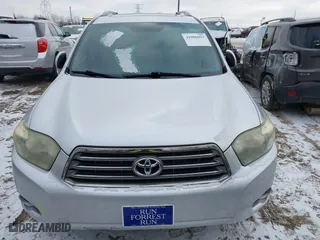 2009 Toyota Highlander Sport with VIN JTEDS43A092070425, listed as a IAAI auction lot 41006003 with 224,254 mi miles. Bid and sale history available at carsss.com. Image 12.