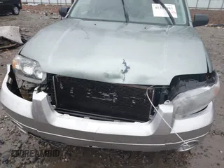 2005 Ford Escape Hybrid with VIN 1FMCU95H55KE10725, listed as a IAAI auction lot 41331983 with 1 mi miles. Bid and sale history available at carsss.com. Image 6.