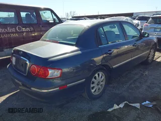 2005 Kia Amanti z VIN KNALD124X55071110, wystawiony jako IAAI lot #41716087 z przebiegiem 163 854 mil mil oraz . Historia ofert i sprzedaży dostępna na DreamBid. Obrazek 4.