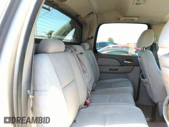 2007 Chevrolet Avalanche LTZ z VIN 3GNEC12087G182432, wystawiony jako IAAI lot #42344553 z przebiegiem Nie podano mil oraz . Historia ofert i sprzedaży dostępna na DreamBid. Obrazek 8.