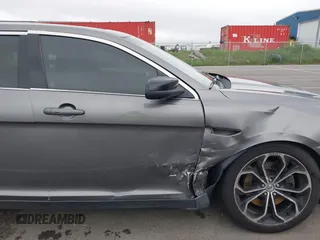 2013 Ford Taurus SHO с VIN 1FAHP2KT4DG164646, выставлен на аукционе IAAI как лот 42274365 с пробегом 225 482 миль миль и . История ставок и продаж доступна на DreamBid. Изображение 6.