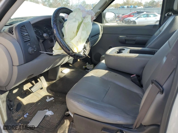 2007 Chevrolet Silverado 1500 Classic Work Truck with VIN 1GCEC14X47Z623301, listed as a Copart auction lot 80560414 with 110,129 mi miles and Salvage Title. Bid and sale history available at carsss.com. Image 7.