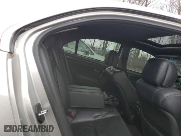 2006 Acura RL with VIN JH4KB16506C001134, listed as a Copart auction lot 51601645 with 205,706 mi miles and Salvage Title. Bid and sale history available at DreamBid. Image 11.