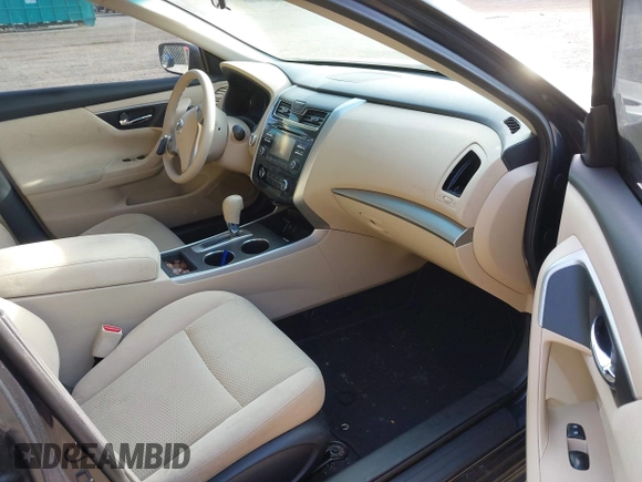 2015 Nissan Altima 2.5 SV with VIN 1N4AL3AP1FC171037, listed as a IAAI auction lot 42127356 with 89,673 mi miles. Bid and sale history available at carsss.com. Image 5.