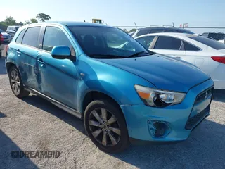 2013 Mitsubishi Outlander ES z VIN 4A4AP3AU2DE006886, wystawiony jako IAAI lot #42304920 z przebiegiem 172 394 mil mil oraz . Historia ofert i sprzedaży dostępna na DreamBid. Obrazek 1.