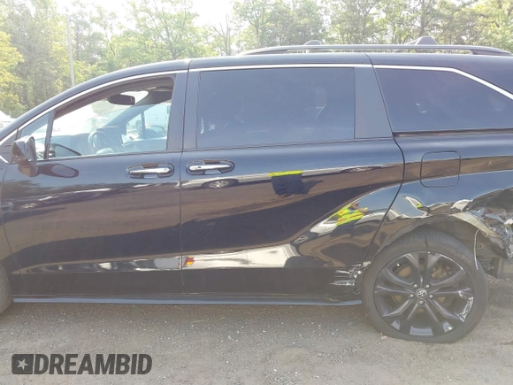 2022 Toyota Sienna XSE with VIN 5TDDRKEC8NS079069, listed as a IAAI auction lot 42231512 with 121,494 mi miles and . Bid and sale history available at DreamBid. Image 14.