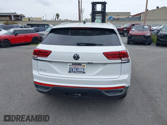 2021 Volkswagen Atlas SEL с VIN 1V2EE2CA1MC228616, выставлен на аукционе IAAI как лот 41231626 с пробегом 46 369 миль миль и . История ставок и продаж доступна на DreamBid. Изображение 17.
