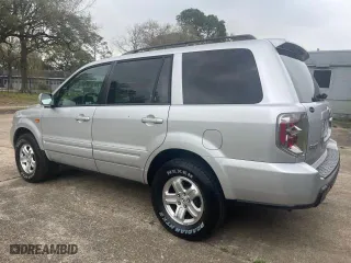 2008 Honda Pilot VP with VIN 5FNYF18208B012613, listed as a Copart auction lot 50108885 with 137,839 mi miles and Clean Title. Bid and sale history available at carsss.com. Image 3.