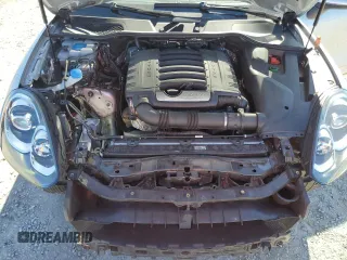 2016 Porsche Cayenne with VIN WP1AA2A28GLA00736, listed as a Copart auction lot 47074705 with 43,719 mi miles and Salvage Title. Bid and sale history available at carsss.com. Image 12.
