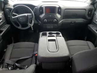 2024 Chevrolet Silverado 1500 Custom Trail Boss with VIN 3GCUDCE83RG218772, listed as a Copart auction lot 44648145 with 8,672 mi miles and Salvage Title. Bid and sale history available at carsss.com. Image 8.