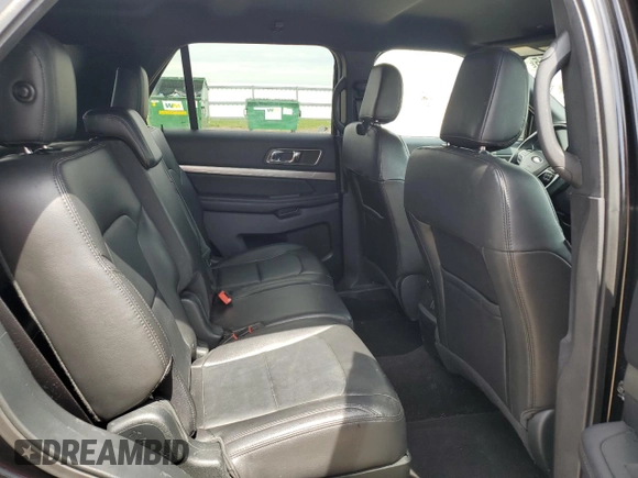 2018 Ford Explorer XLT z VIN 1FM5K7D89JGC52567, wystawiony jako Copart lot #54490555 z przebiegiem 153 763 mil mil oraz Tytuł czysty. Historia ofert i sprzedaży dostępna na DreamBid. Obrazek 10.