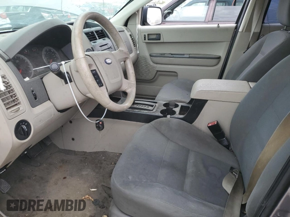2008 Ford Escape XLS with VIN 1FMCU02Z98KB67465, listed as a Copart auction lot 53010045 with 189,367 mi miles and Clean title. Bid and sale history available at DreamBid. Image 7.