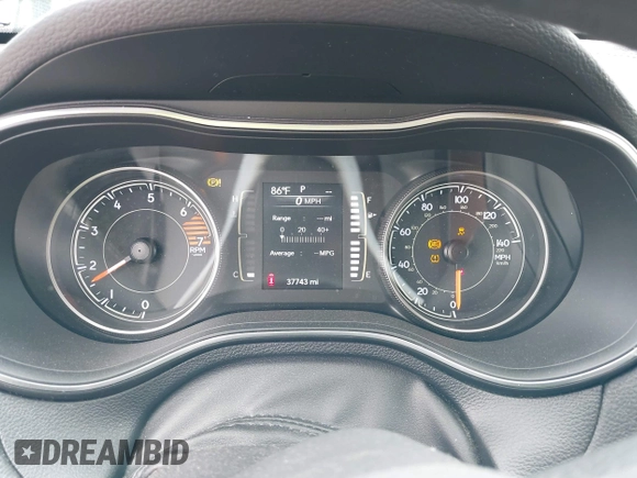 2019 Jeep Cherokee Latitude z VIN 1C4PJMCB9KD140835, wystawiony jako IAAI lot #42267411 z przebiegiem 37 743 mil mil oraz . Historia ofert i sprzedaży dostępna na DreamBid. Obrazek 7.