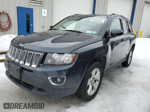 2015 Jeep Compass Latitude with VIN 1C4NJDEB2FD293082, listed as a Copart auction lot 45030955 with 147,275 mi miles and Salvage Title. Bid and sale history available at carsss.com. Image 1.