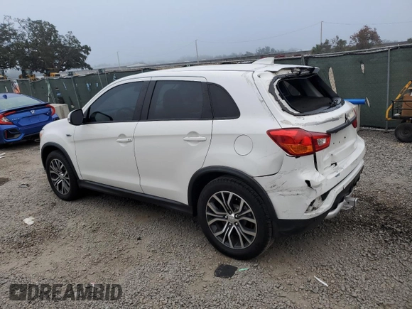 2018 Mitsubishi Outlander SE with VIN JA4AP3AWXJU024704, listed as a Copart auction lot 86322864 with 135,602 mi miles and Salvage title. Bid and sale history available at DreamBid. Image 2.