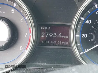 2012 Hyundai Sonata SE z VIN 5NPEC4AC9CH382890, wystawiony jako IAAI lot #42263586 z przebiegiem 159 138 mil mil oraz . Historia ofert i sprzedaży dostępna na DreamBid. Obrazek 7.
