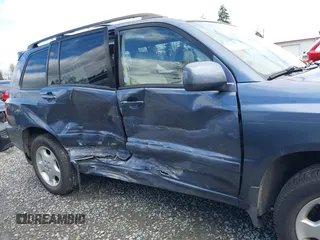 2007 Toyota Highlander w/3rd Row z VIN JTEEP21A370209193, wystawiony jako IAAI lot #42014222 z przebiegiem 76 793 mil mil oraz . Historia ofert i sprzedaży dostępna na DreamBid. Obrazek 6.