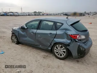2012 Mazda 3 i Touring z VIN JM1BL1L70C1580749, wystawiony jako Copart lot #58774145 z przebiegiem 147 890 mil mil oraz Szkoda całkowita • Salvage title. Historia ofert i sprzedaży dostępna na DreamBid. Obrazek 2.