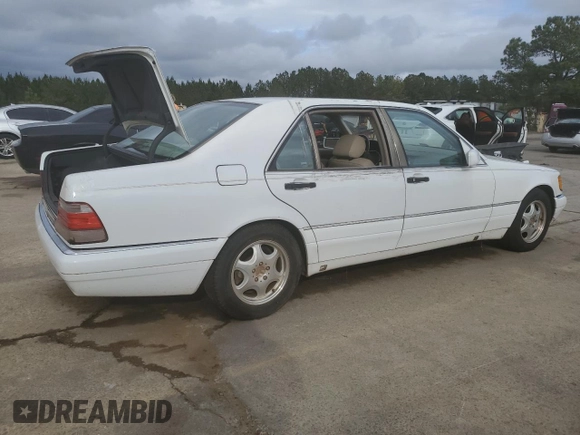 1998 Mercedes-Benz S-Class with VIN WDBGA43G3WA400616, listed as a Copart auction lot 85634654 with 226,066 mi miles and Clean Title. Bid and sale history available at carsss.com. Image 3.