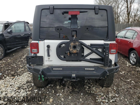 2014 Jeep Wrangler Unlimited Rubicon с VIN 1C4BJWFG9EL150370, выставлен на аукционе Copart как лот 49917075 с пробегом 110 756 миль миль и Списание • Salvage title. История ставок и продаж доступна на DreamBid. Изображение 6.