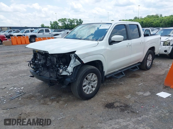 2024 Nissan Frontier SV z VIN 1N6ED1EK9RN633202, wystawiony jako IAAI lot #42227535 z przebiegiem 26 224 mil mil oraz . Historia ofert i sprzedaży dostępna na DreamBid. Obrazek 2.