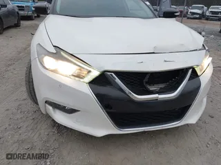 2018 Nissan Maxima SL with VIN 1N4AA6AP7JC371792, listed as a IAAI auction lot 41285671 with 137,517 mi miles. Bid and sale history available at carsss.com. Image 17.