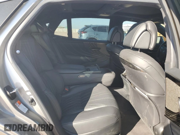 2021 Lexus LS z VIN JTHE5LGF5M5008931, wystawiony jako Copart lot #43045225 z przebiegiem 31 903 mil mil oraz Szkoda całkowita • Salvage title. Historia ofert i sprzedaży dostępna na DreamBid. Obrazek 10.