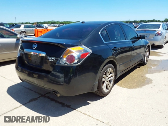 2012 Nissan Altima 3.5 SR with VIN 1N4BL2AP1CN561392, listed as a IAAI auction lot 42083850 with 187,570 mi miles. Bid and sale history available at carsss.com. Image 4.