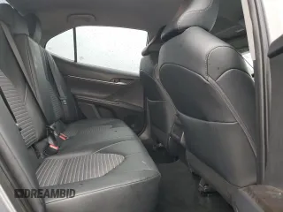 2022 Toyota Camry SE z VIN 4T1G11AK9NU708664, wystawiony jako Copart lot #53104275 z przebiegiem 77 421 mil mil oraz Szkoda całkowita • Salvage title. Historia ofert i sprzedaży dostępna na DreamBid. Obrazek 10.