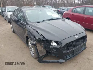 2013 Ford Fusion S with VIN 3FA6P0G76DR200904, listed as a IAAI auction lot 41568525 with 235,852 mi miles. Bid and sale history available at carsss.com. Image 1.