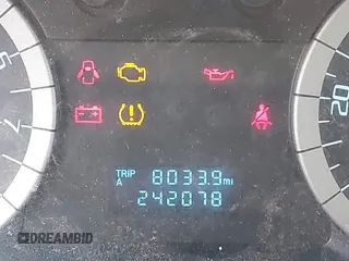 2010 Ford Escape XLS z VIN 1FMCU9C7XAKC89999, wystawiony jako IAAI lot #41506494 z przebiegiem 242 078 mil mil oraz . Historia ofert i sprzedaży dostępna na DreamBid. Obrazek 15.