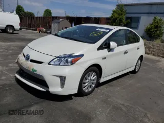 2014 Toyota Prius with VIN JTDKN3DP9E3053840, listed as a Copart auction lot 61880475 with 50,179 mi miles and Salvage title. Bid and sale history available at DreamBid. Image 1.