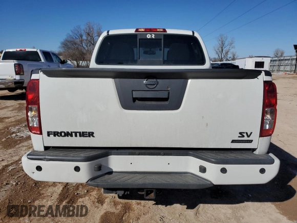 2021 Nissan Frontier SV z VIN 1N6ED0EA1MN701518, wystawiony jako Copart lot #45880645 z przebiegiem 81 011 mil mil oraz Szkoda całkowita • Salvage title. Historia ofert i sprzedaży dostępna na DreamBid. Obrazek 6.