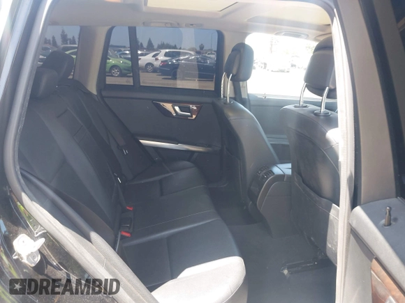 2013 Mercedes-Benz GLK with VIN WDCGG8JBXDG051067, listed as a IAAI auction lot 42107151 with 123,576 mi miles. Bid and sale history available at carsss.com. Image 8.