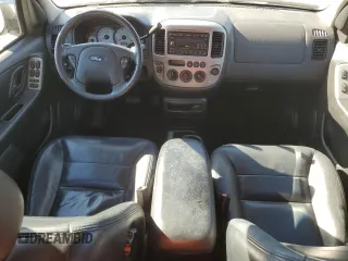 2003 Ford Escape Limited with VIN 1FMCU94123KA51772, listed as a Copart auction lot 83006044 with 89,132 mi miles and Salvage Title. Bid and sale history available at carsss.com. Image 8.