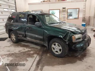 2003 Chevrolet TrailBlazer LS with VIN 1GNDT13S532282163, listed as a IAAI auction lot 41245516 with 262,783 mi miles. Bid and sale history available at carsss.com. Image 1.